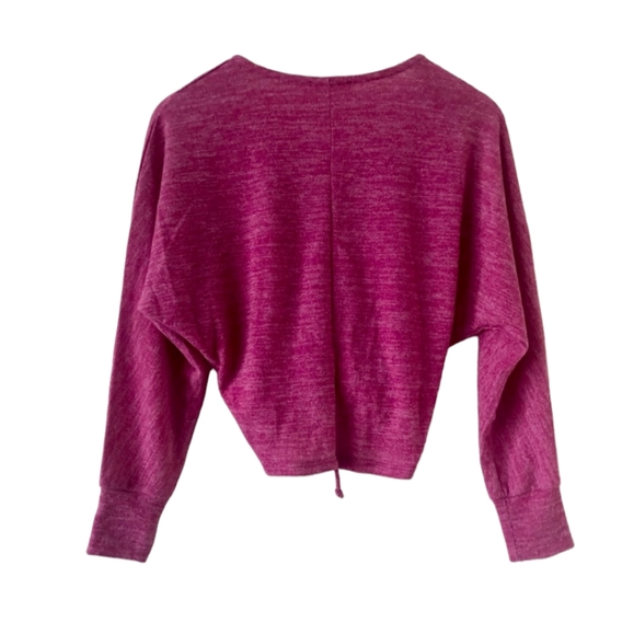 Lush Cropped Cinch Front Long Sleeved Top Sz Small NWT - Picture 3 of 5